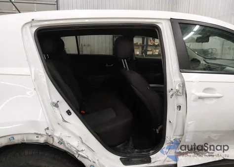 2015 Kia Sportage Lx z USA, uszkodzony, nr VIN KNDPBCAC7F7758467